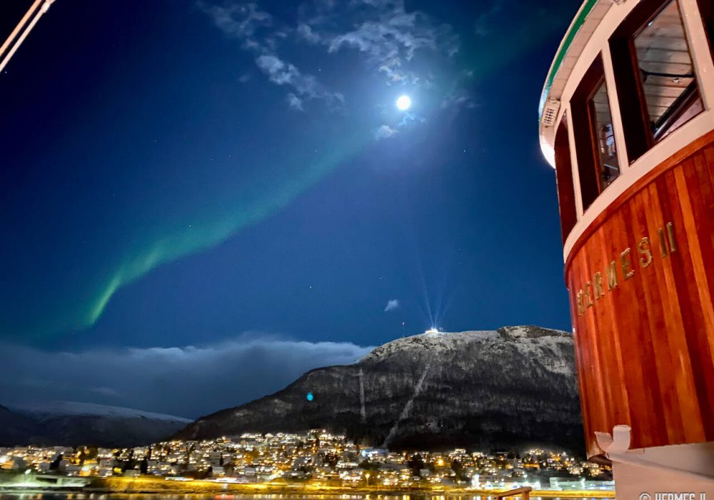 Hermes-Northern-light-arctic